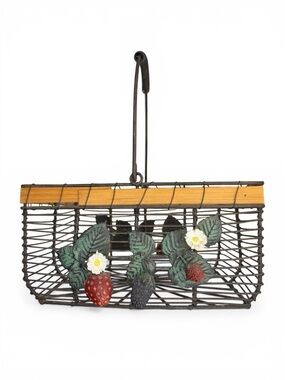 Metal Wire Basket Fruit Handle Berries Strawberry Farmhouse Cottage Core